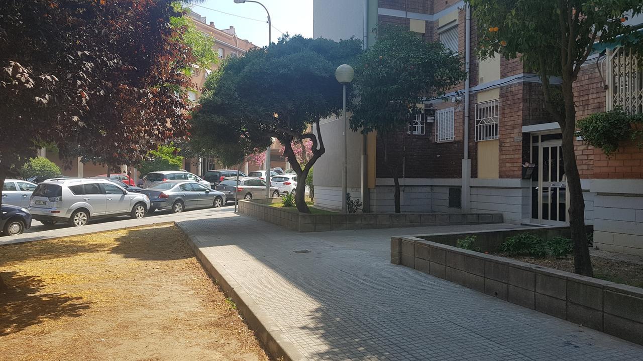 Private Rooms - Airport Sant Boi de Llobregat Exterior foto